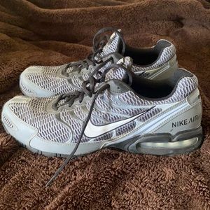 Nike air shoes men’s 13